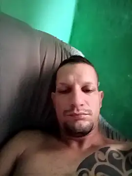 renanvalentim online show from March 2026 12:43:02 PM