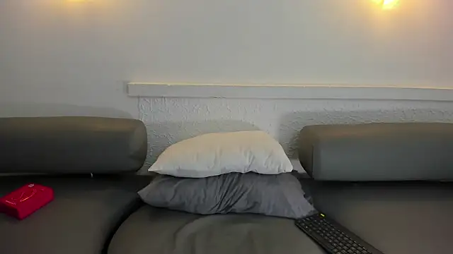 Snapshot of Scarlett_Bj chatting on January 2026 07:04:01 PM Scarlett Bj online show from January 2026 07:04:01 PM