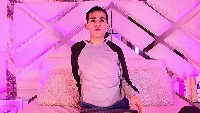 alessandro musk online show from March 2026 10:49:01 PM