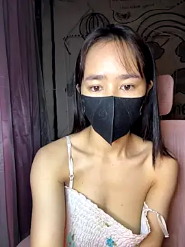 TiNa 04 online show from December 2025 12:31:02 AM