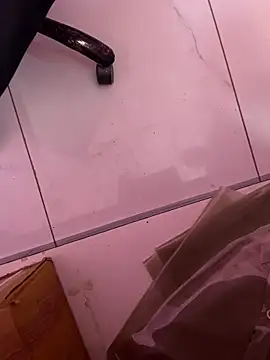 Snapshot of SexyImran chatting on October 2025 08:04:01 AM SexyImran online show from October 2025 08:04:01 AM