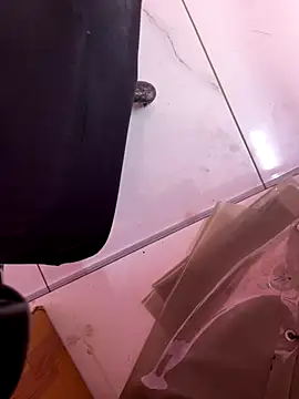 Snapshot of SexyImran chatting on October 2025 06:14:02 AM SexyImran online show from October 2025 06:14:02 AM