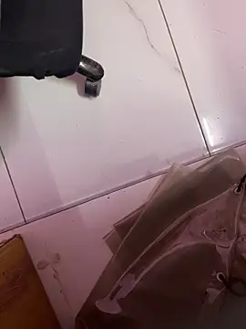 Snapshot of SexyImran chatting on October 2025 06:28:02 AM SexyImran online show from October 2025 06:28:02 AM