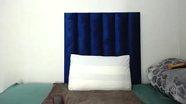 Snapshot of Pinkdollyg chatting on October 2025 06:36:01 PM Pinkdollyg online show from October 2025 06:36:01 PM