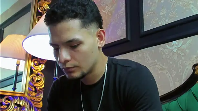 AlessandroKiing online show from July 2026 09:23:02 PM