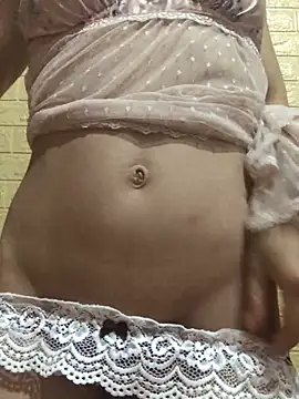 Snapshot of QuingLin chatting on September 2025 06:48:02 AM QuingLin online show from September 2025 06:48:02 AM