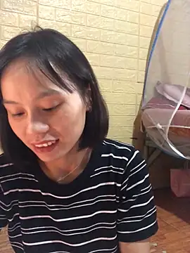 Snapshot of QuingLin chatting on September 2025 05:46:01 AM QuingLin online show from September 2025 05:46:01 AM