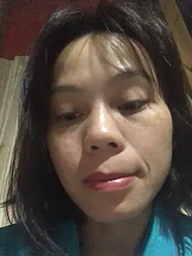 Snapshot of QuingLin chatting on November 2025 08:52:02 PM QuingLin online show from November 2025 08:52:02 PM