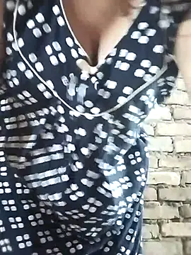 Snapshot of rani8008 chatting on September 2025 06:41:01 AM rani8008 online show from September 2025 06:41:01 AM