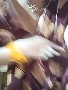 Snapshot of rani8008 chatting on October 2025 06:10:02 AM rani8008 online show from October 2025 06:10:02 AM