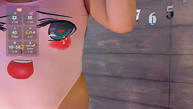 Snapshot of MeganAdamms chatting on September 2025 12:05:02 PM MeganAdamms online show from September 2025 12:05:02 PM