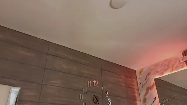 Snapshot of MeganAdamms chatting on December 2025 01:21:02 AM MeganAdamms online show from December 2025 01:21:02 AM