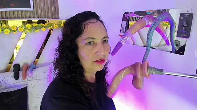 Luna Naughty1 online show from May 2026 05:43:02 PM
