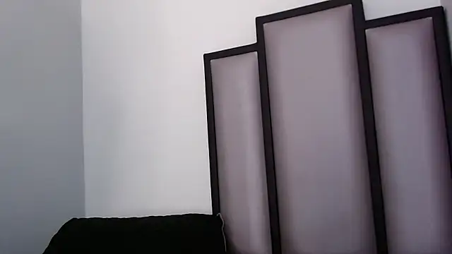 Lucy-23 online show from November 2025 05:22:01 PM