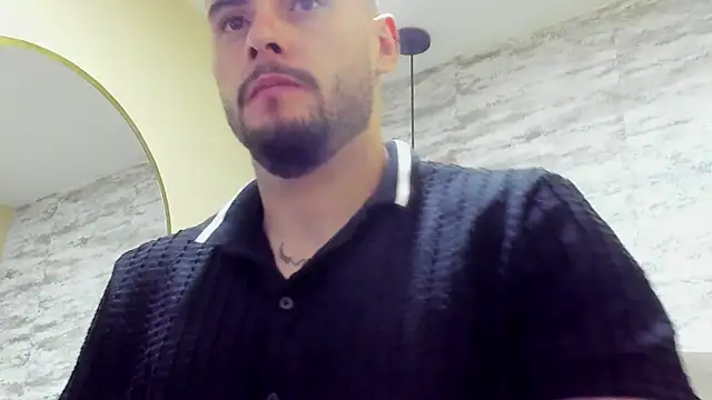 Snapshot of dominic_de_luca chatting on June 2026 11:24:02 AM dominic de luca online show from June 2026 11:24:02 AM