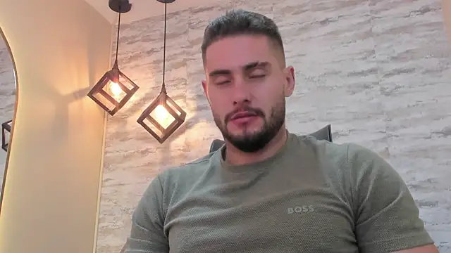 Snapshot of dominic_de_luca chatting on June 2026 12:37:01 PM dominic de luca online show from June 2026 12:37:01 PM