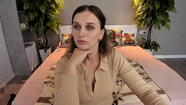 SofiSoft online show from September 2025 07:25:01 PM