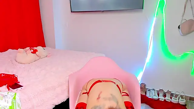 larsonbeverly online show from October 2025 11:12:02 PM