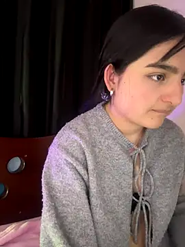 Clementyne30 online show from October 2025 11:50:01 PM