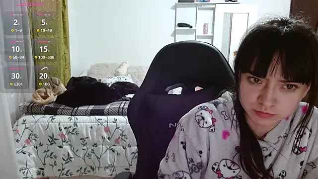 Snapshot of violetta_blackk chatting on October 2025 05:44:02 AM violetta blackk online show from October 2025 05:44:02 AM