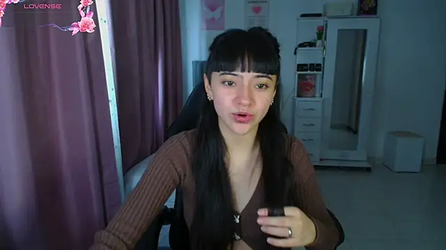 violetta blackk online show from July 2026 02:20:02 PM