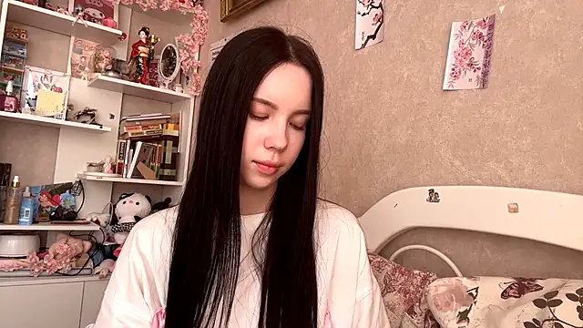 Snapshot of AxyKitten chatting on September 2025 12:15:01 PM AxyKitten online show from September 2025 12:15:01 PM