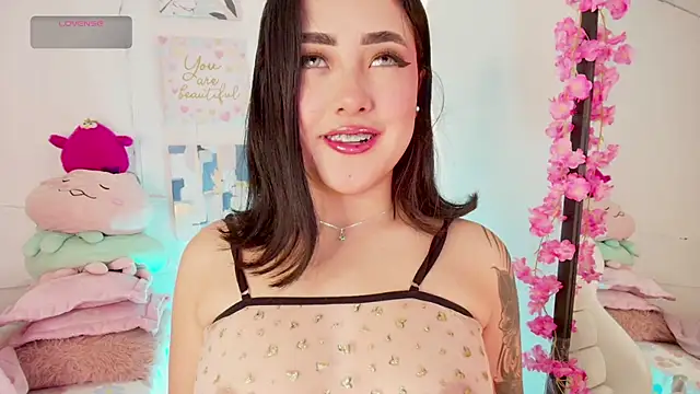 Snapshot of justonecute chatting on September 2025 12:44:01 AM justonecute online show from September 2025 12:44:01 AM