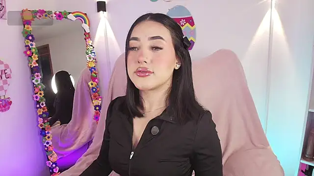 justonecute online show from April 2026 01:38:01 AM