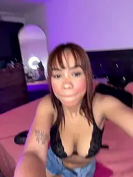 Snapshot of samiacooper25 chatting on January 2026 02:06:02 AM samiacooper25 online show from January 2026 02:06:02 AM