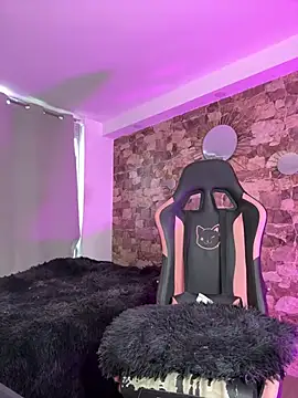 samiacooper25 online show from April 2026 11:51:02 AM