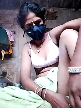 MISS-KAYA online show from October 2025 05:47:01 PM