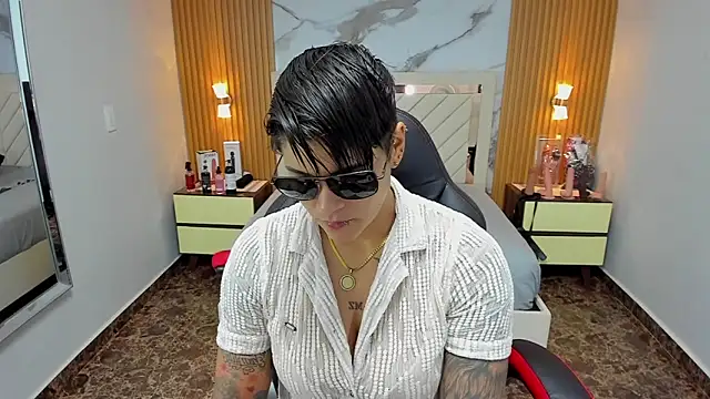 KAROLLJONES1 online show from November 2025 07:13:01 PM