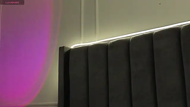 Snapshot of Ice_Princess_ chatting on November 2025 04:38:02 PM Ice Princess online show from November 2025 04:38:02 PM