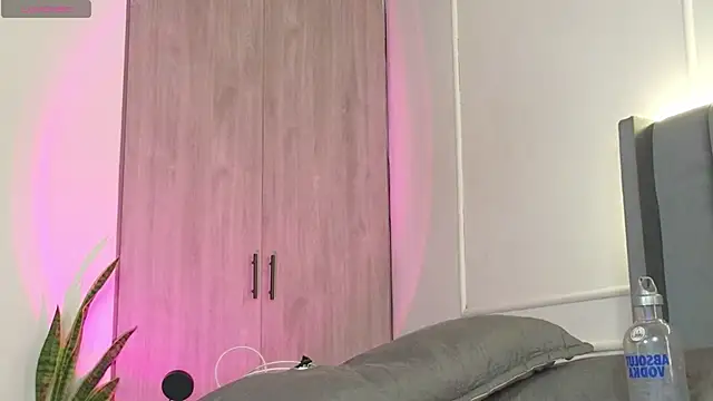 Snapshot of Ice_Princess_ chatting on November 2025 02:31:02 PM Ice Princess online show from November 2025 02:31:02 PM