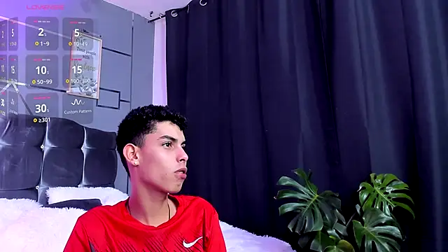 Room 69x online show from November 2025 03:05:01 AM