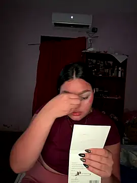 Bellotapelinegra online show from December 2025 02:51:02 AM