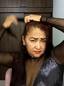 linda luna29 online show from December 2025 07:36:02 AM