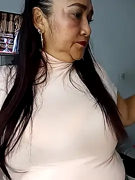 linda luna29 online show from April 2026 03:31:02 AM