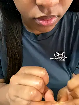 Snapshot of Sipsdoll chatting on September 2025 05:52:02 AM Sipsdoll online show from September 2025 05:52:02 AM