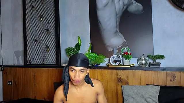 AlanCutee online show from May 2026 12:10:01 PM