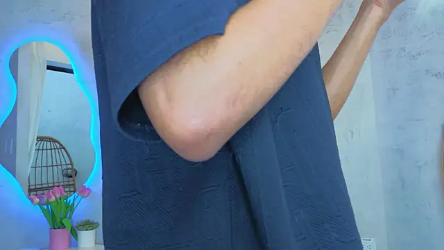 AlanCutee online show from May 2026 12:11:02 PM