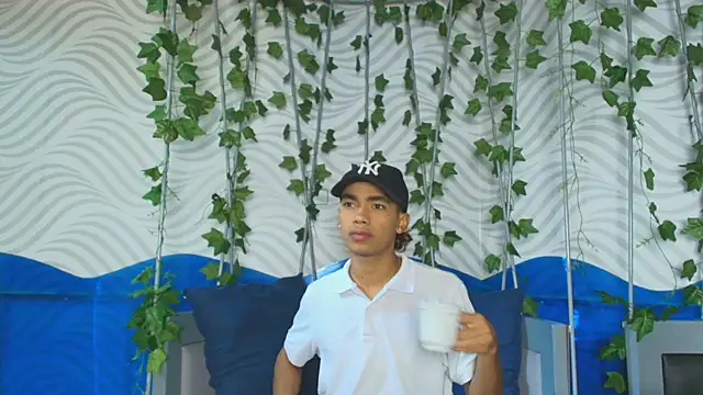 AlanCutee online show from May 2026 12:57:01 PM