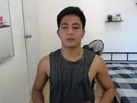 Snapshot of Lloyd_wintours chatting on October 2025 12:01:02 AM Lloyd wintours online show from October 2025 12:01:02 AM