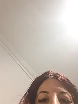 Anayssa  online show from October 2025 08:32:02 PM