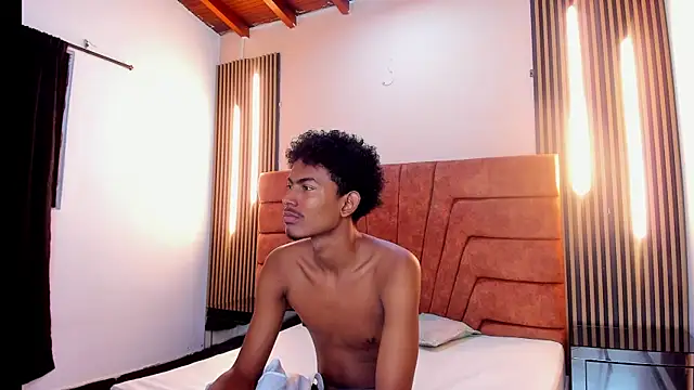 FYKMOR 1 online show from November 2025 04:00:01 AM