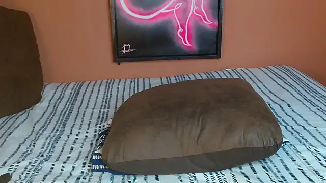 Snapshot of SexxyAddiict chatting on September 2025 02:46:02 AM SexxyAddiict online show from September 2025 02:46:02 AM