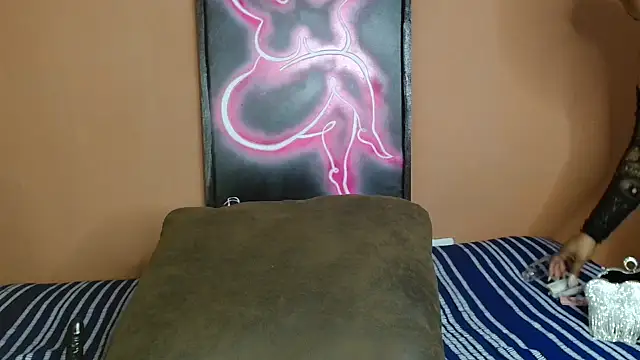 Snapshot of SexxyAddiict chatting on September 2025 01:42:02 AM SexxyAddiict online show from September 2025 01:42:02 AM