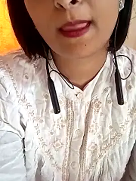 Queen Kushi4 online show from May 2026 08:42:02 AM