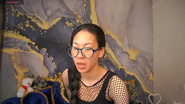 Yen Star online show from March 2026 07:20:02 PM