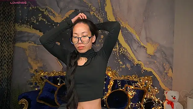 Yen Star online show from March 2026 08:14:01 PM